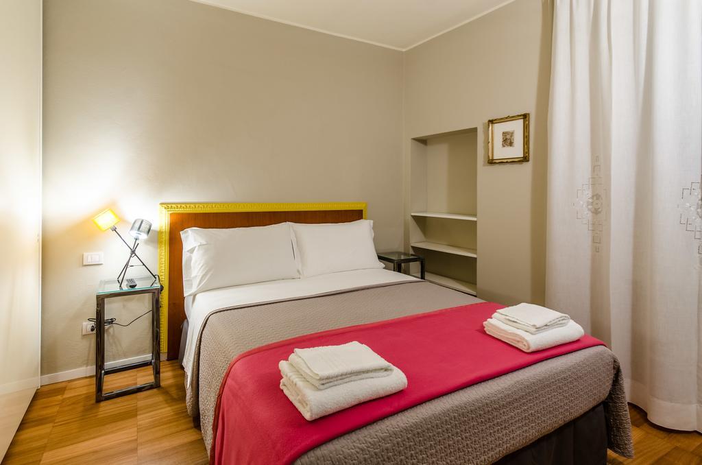 Duomo Guesthouse เปียเชนซา ห้อง รูปภาพ