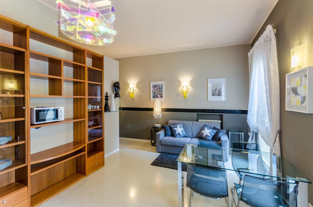 Duomo Guesthouse เปียเชนซา ห้อง รูปภาพ